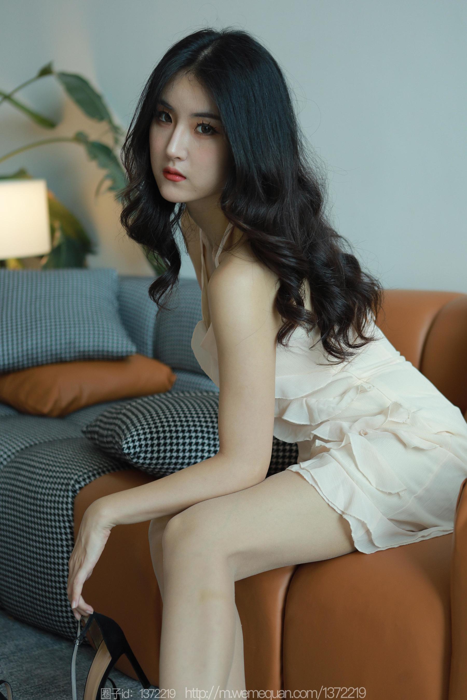 IESS异思趣向 - 模特：小宝 《一字凉鞋》（88P）