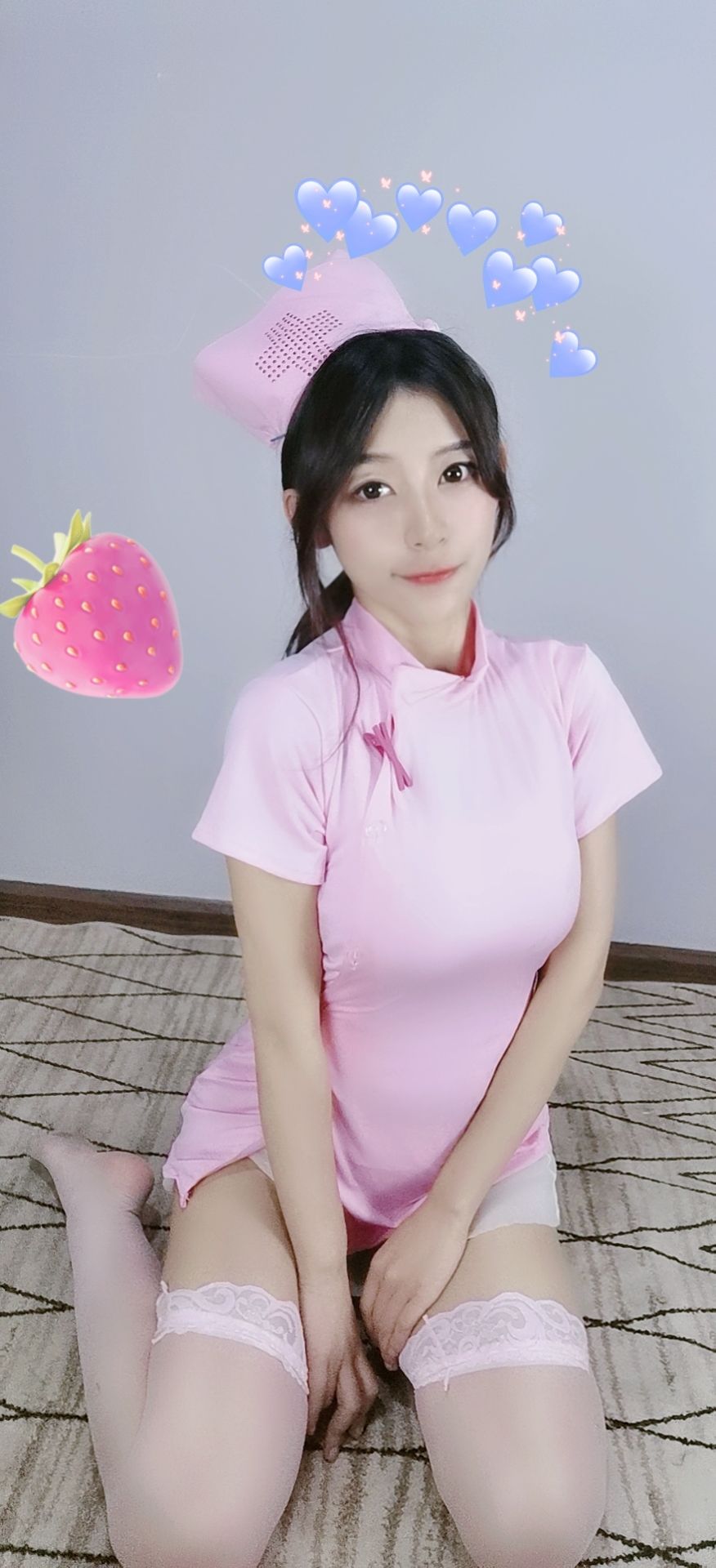 B站羊小雪写真-护士（12P）