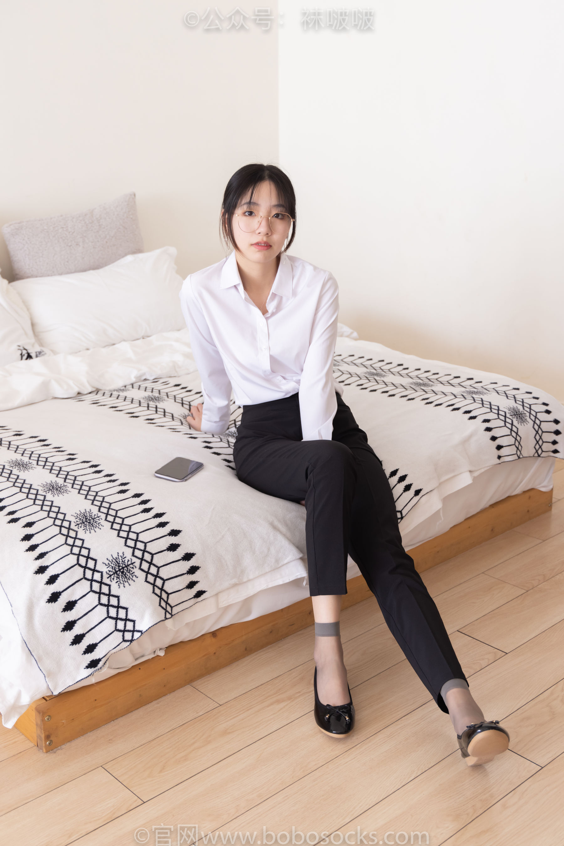 BoBoSocks袜啵啵 No.085 小甜豆-平底鞋、短灰丝、短肉丝（140P）