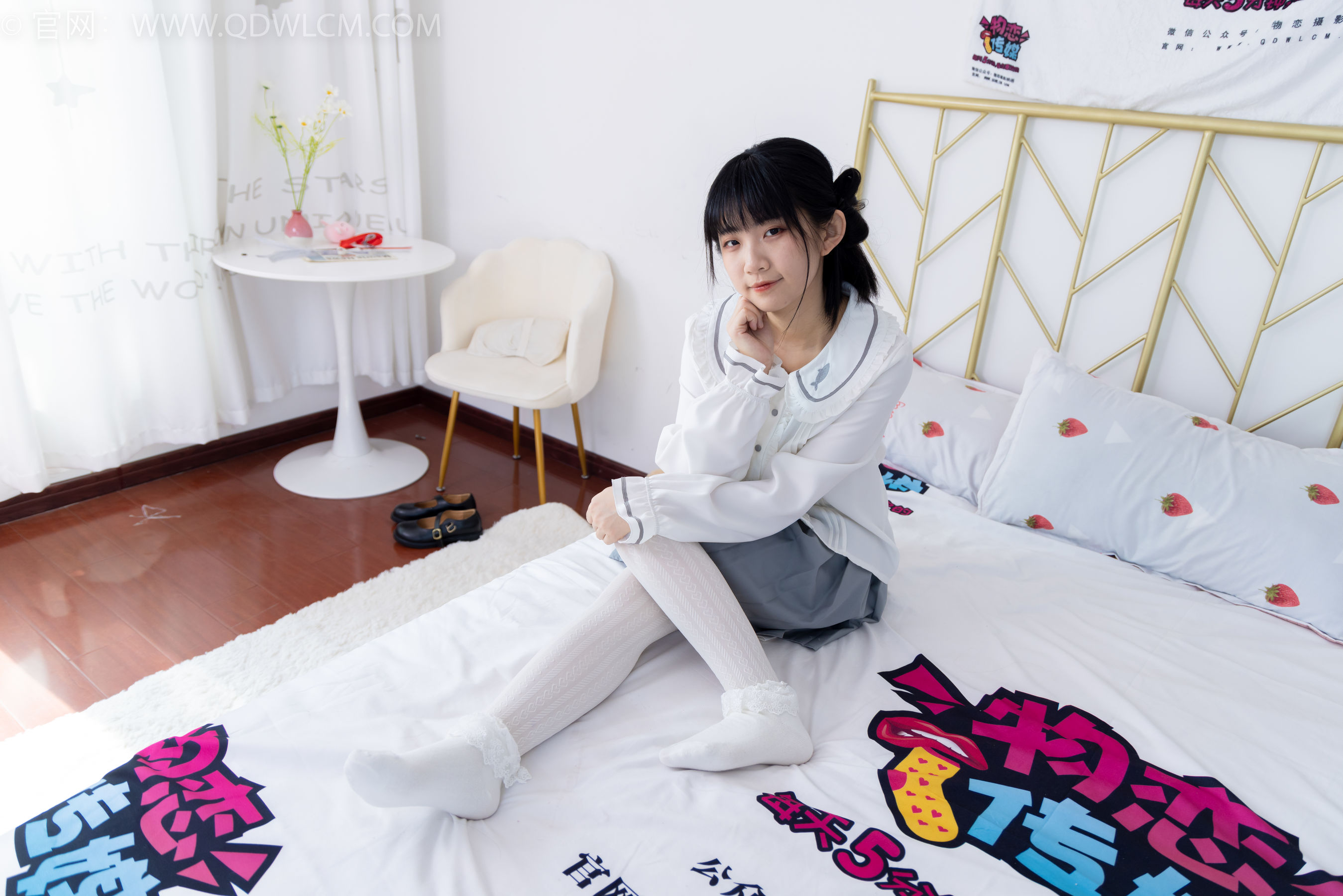 物恋传媒 No.1528 暗月-夏日葡萄（149P）