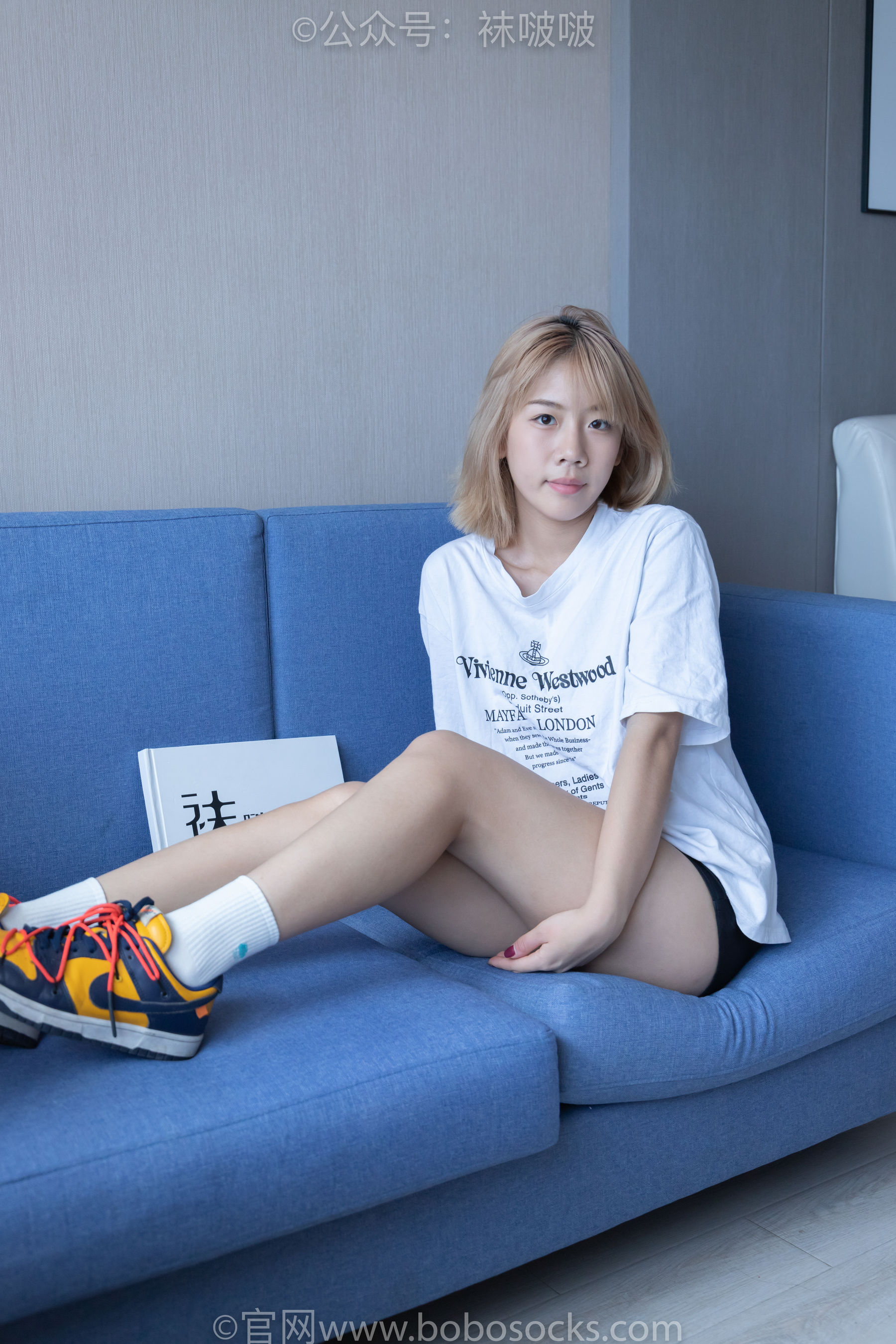 BoBoSocks袜啵啵 No.009 果冻-耐克板鞋、白棉袜、裸足（129P）