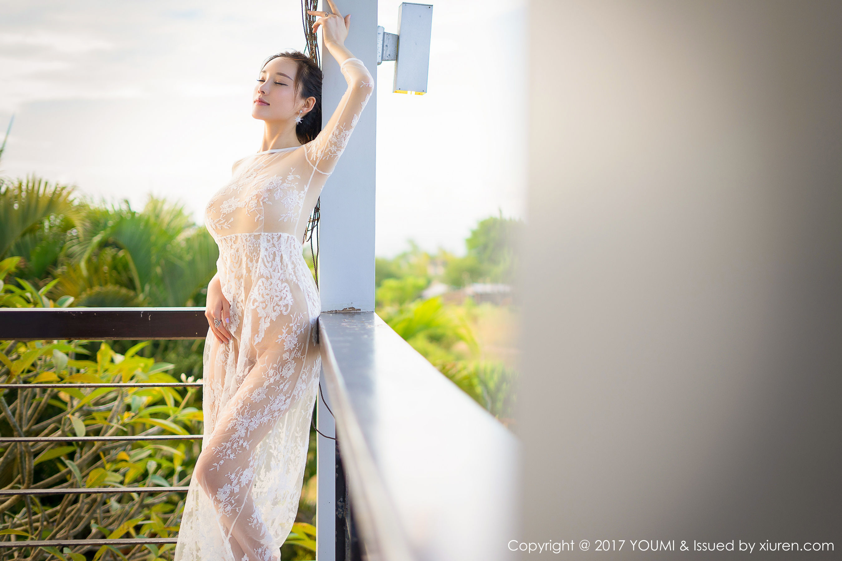 土肥圆矮挫穷《透视蕾丝长裙人体摄影》 [尤蜜荟YouMi] Vol.045（44P）