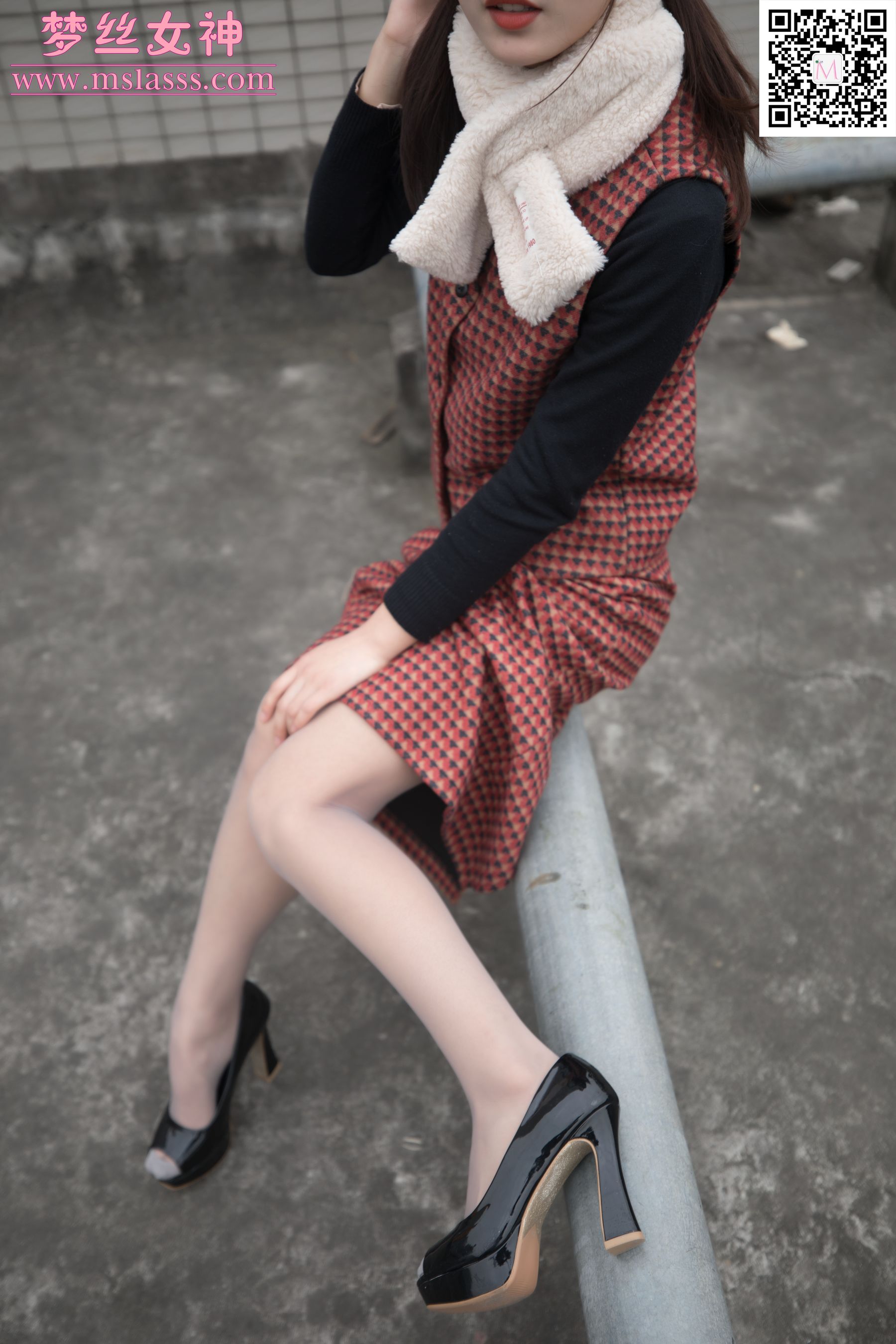 [梦丝女神MSLASS]  璇璇 天台少女（53P）