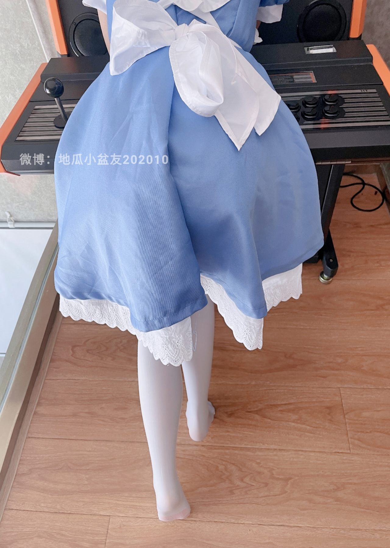 地瓜小盆友 - 蓝白女仆（20P）