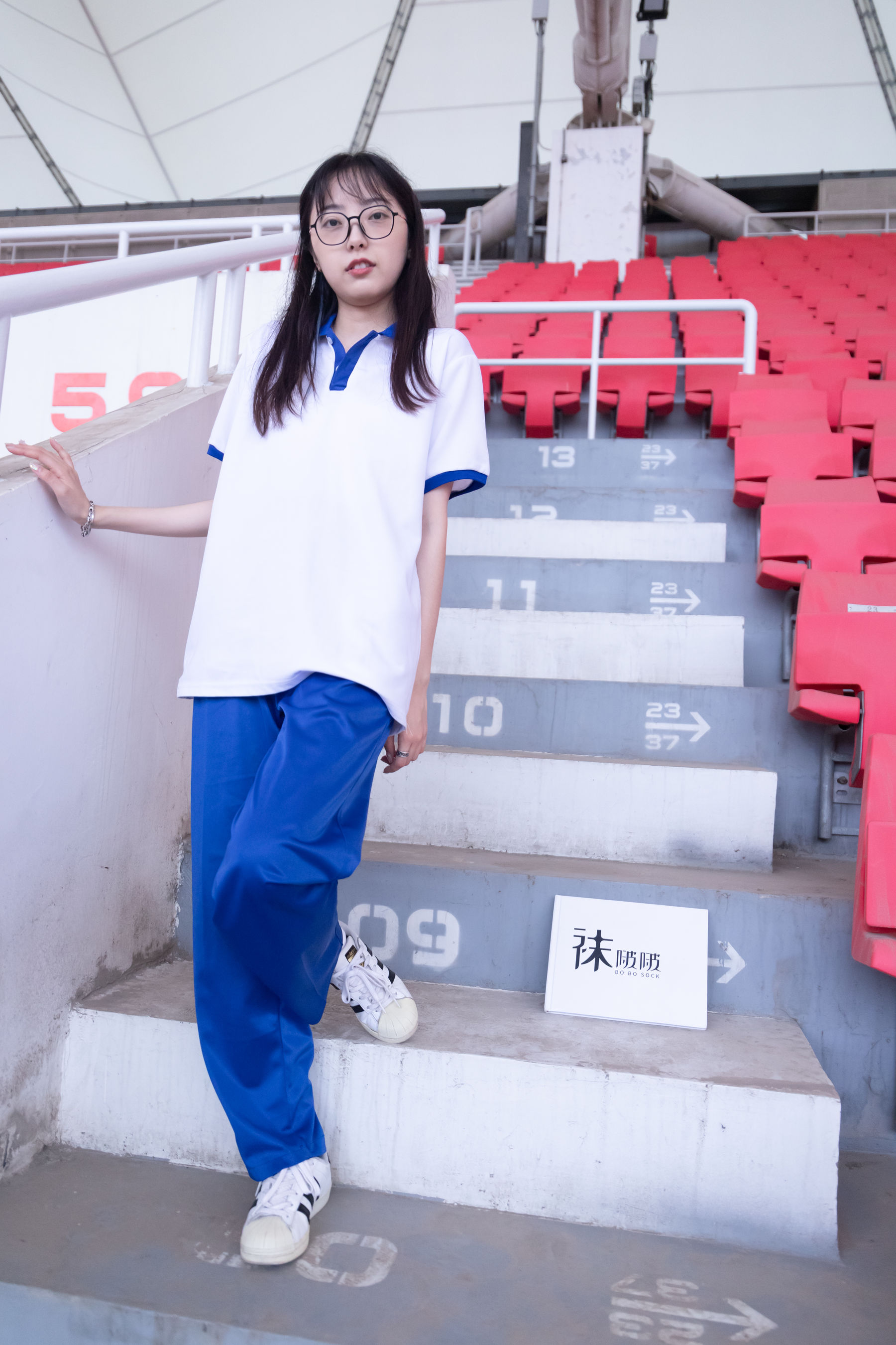 BoBoSocks袜啵啵 No.002 稚予-校服、贝壳头、白棉袜、裸足（138P）