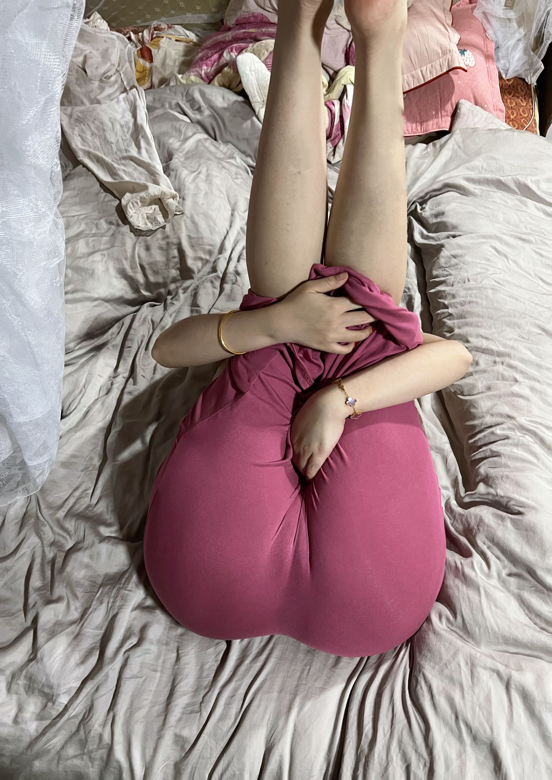 迷人的五姨太 - 湿身诱惑（19P）