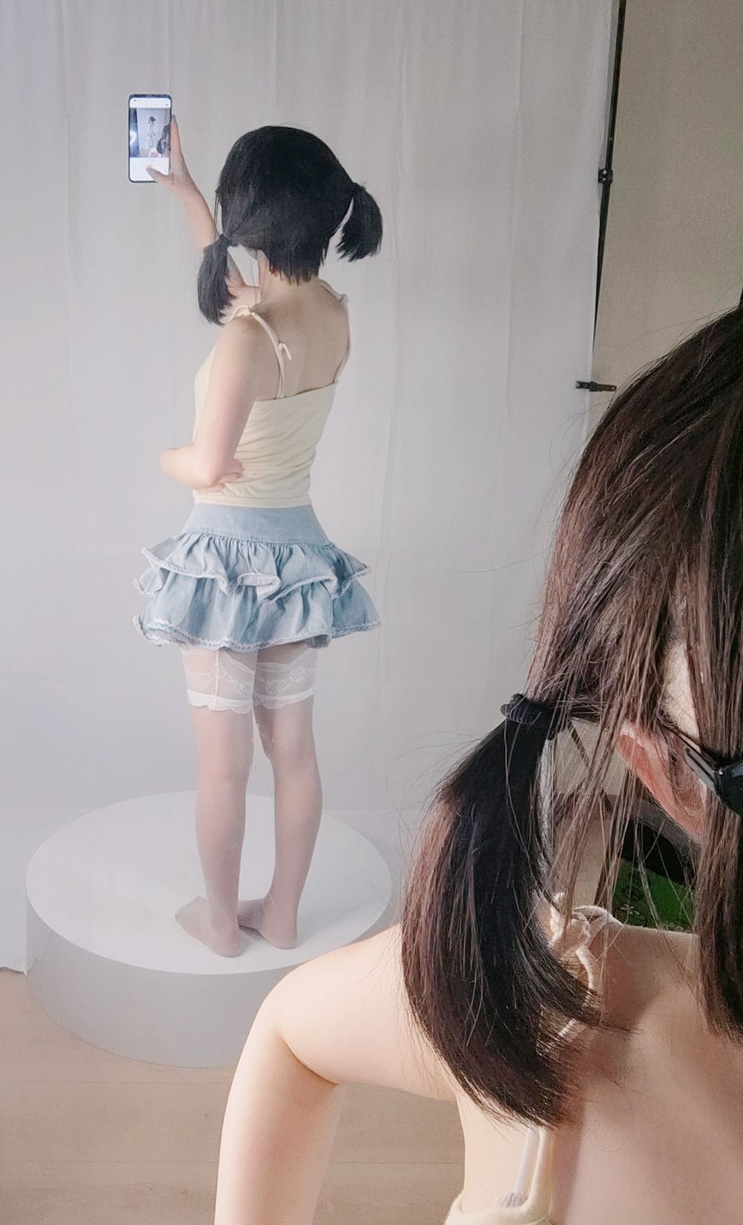 [福利COS] 神沢永莉 - 绫蛋糕裙吊带袜汐（21P）