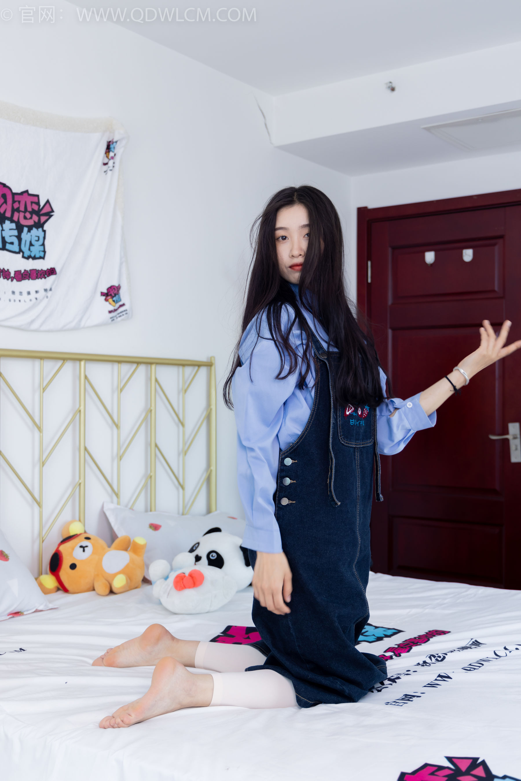 物恋传媒 No.1570 绒绒-一个人的悲喜（155P）