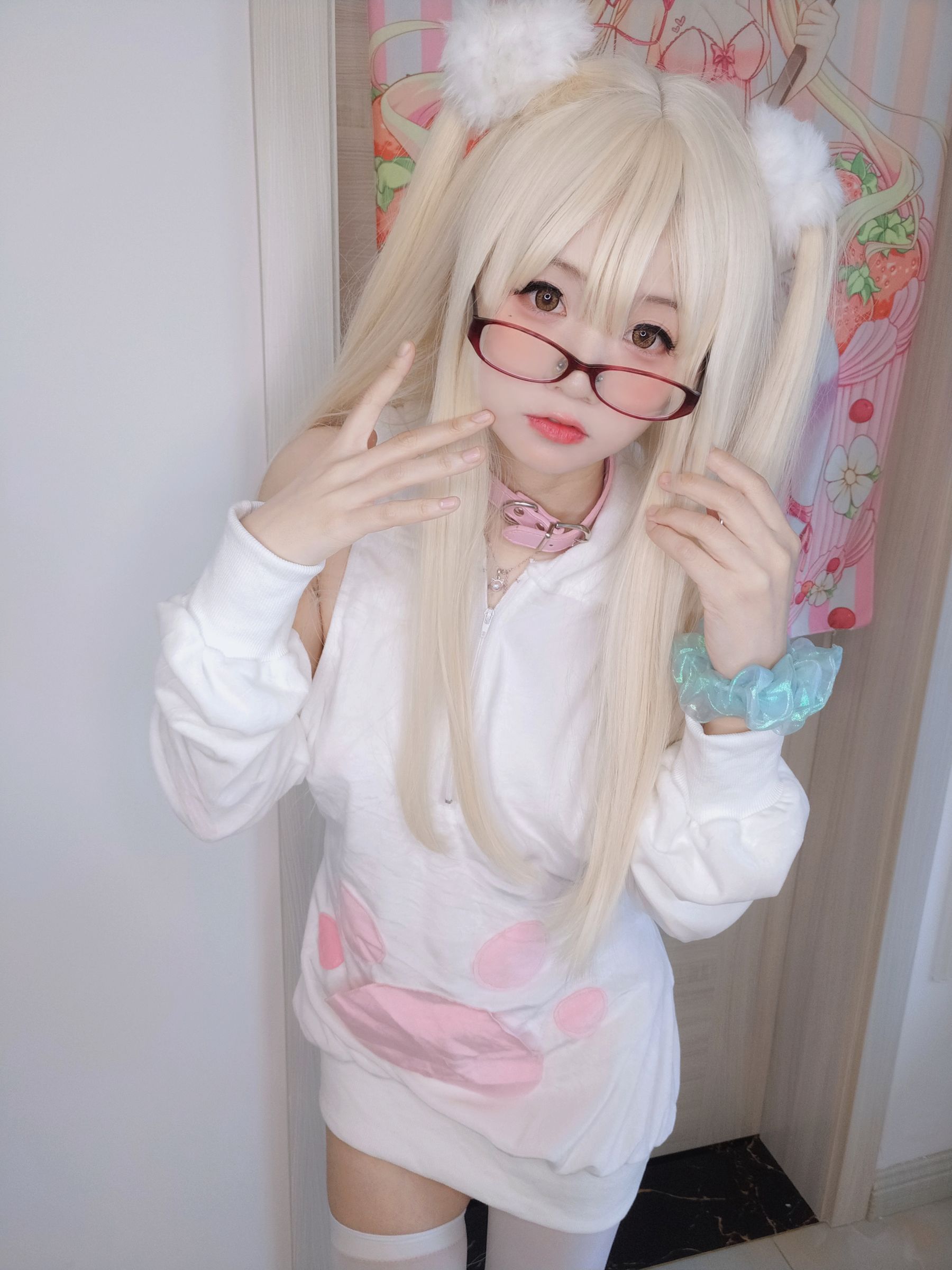 [福利COS] 萌妹子Coser摇摇乐yoyo - 白いクリーム（109P）