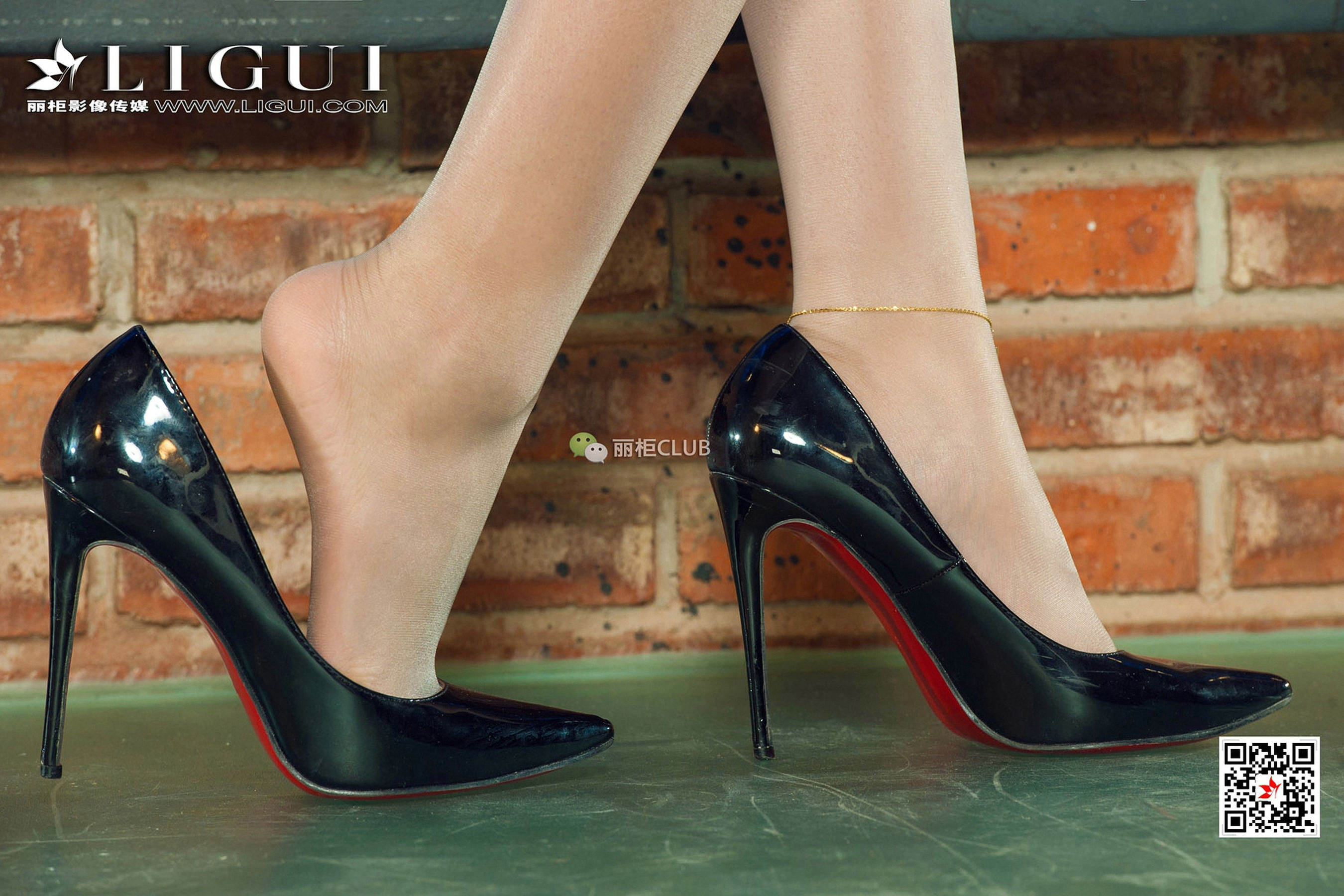 Model 王艾萌《酒吧吧台女神》 [丽柜Ligui]（100P）