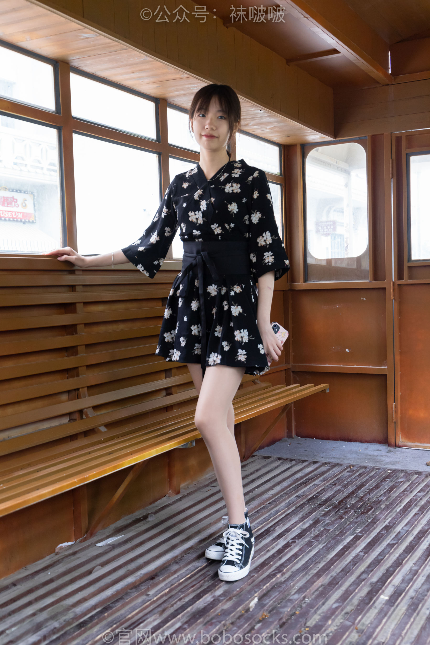 BoBoSocks袜啵啵 No.013 小甜豆-匡威帆布鞋、浅灰色短棉袜、肉丝（132P）