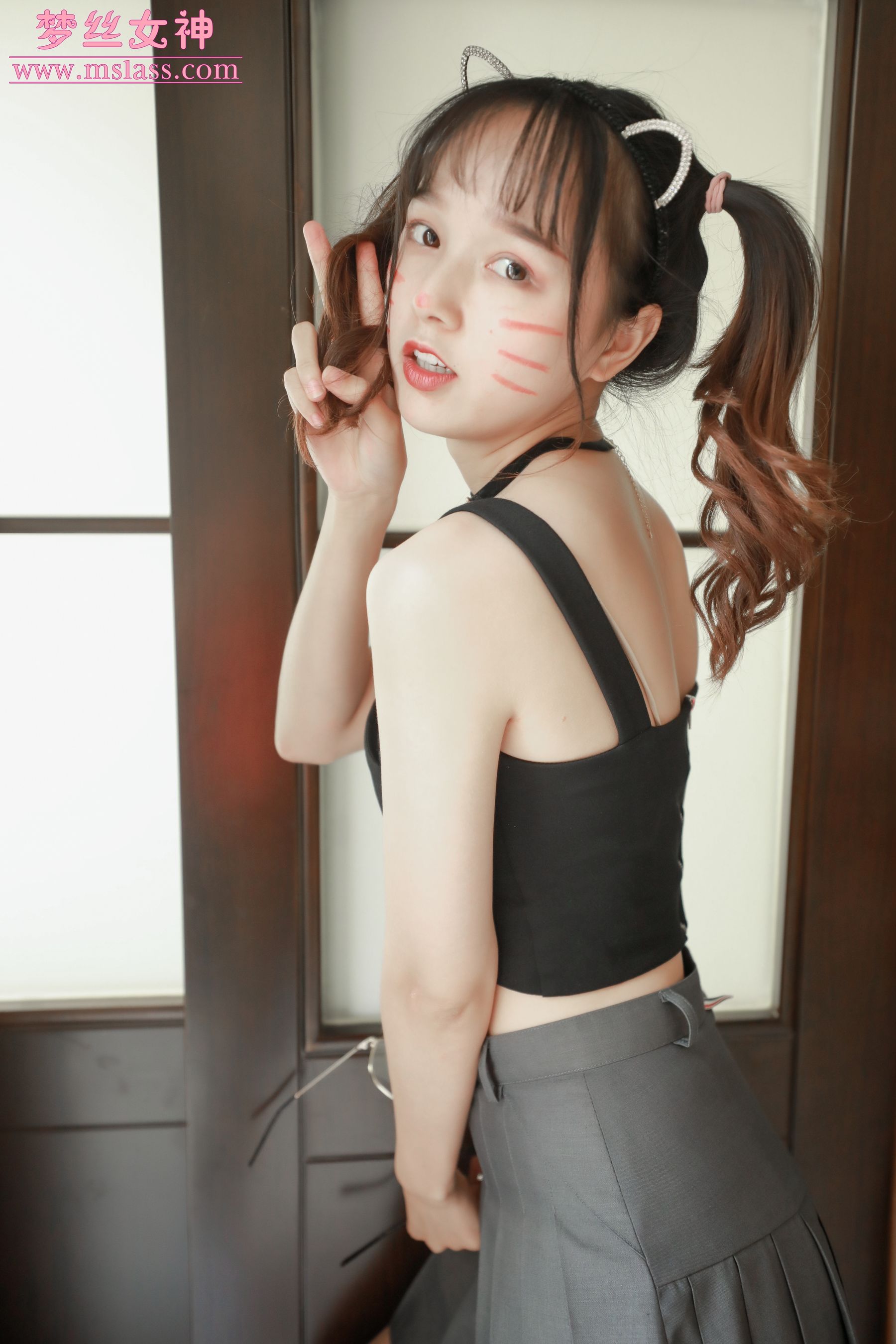 [梦丝女神MSLASS]  玥玥 家居小淑女（65P）-爱变色