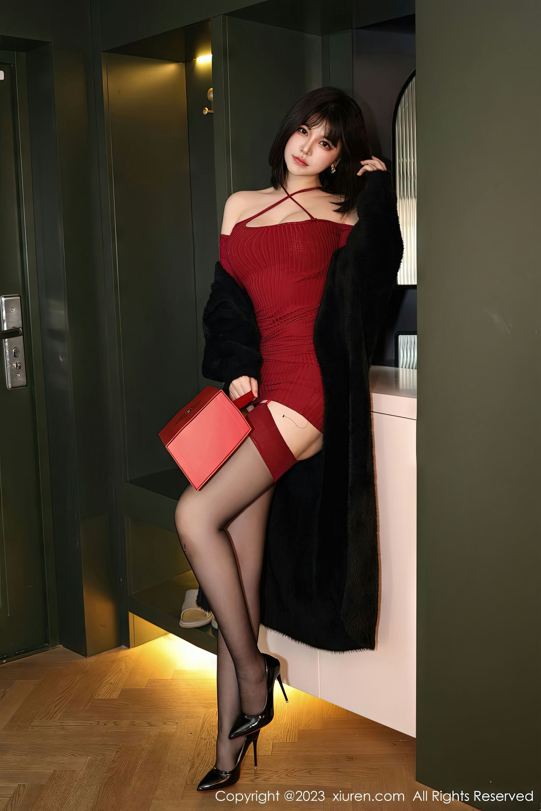 [秀人XiuRen] No.6144 桃桃子（82P）