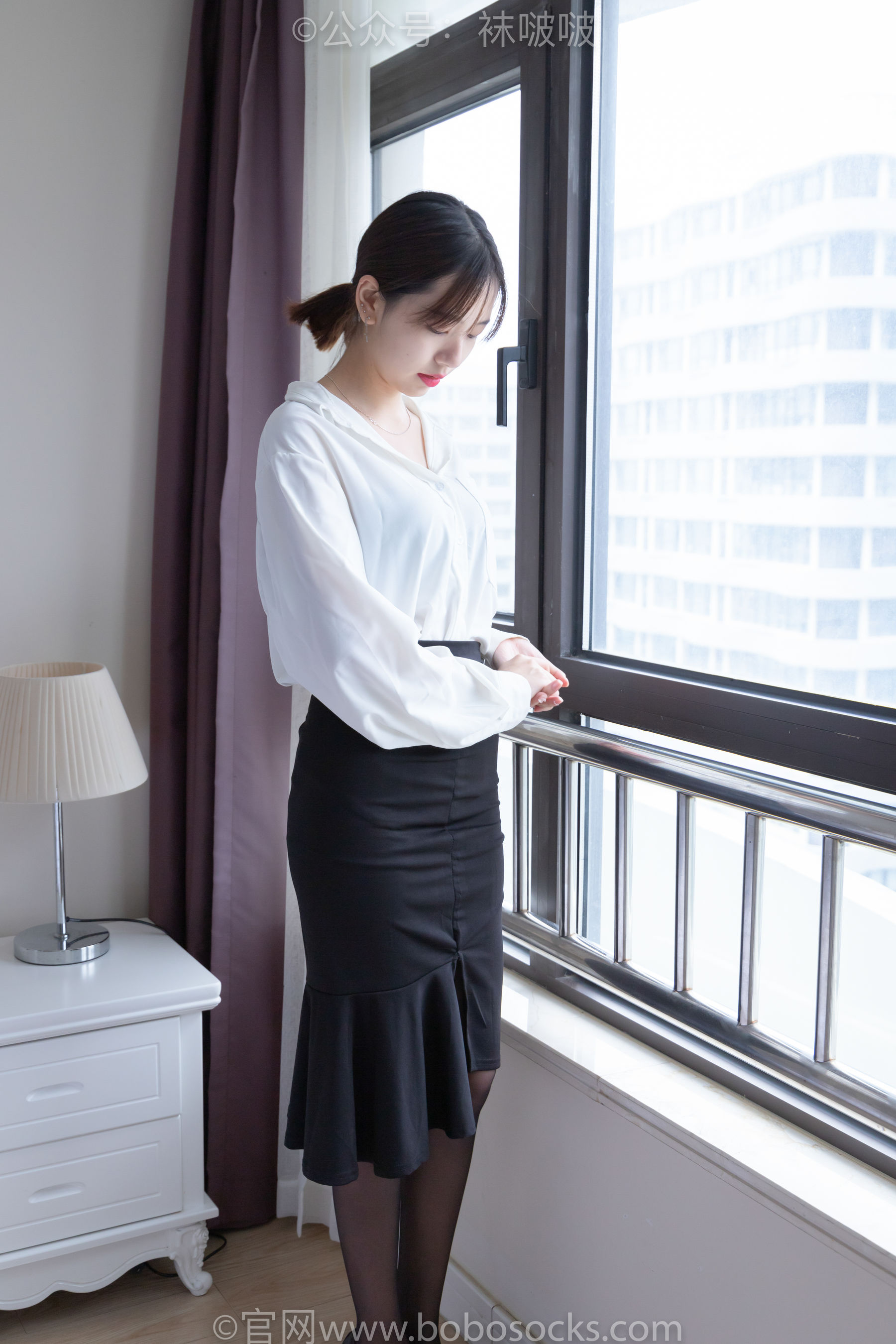 BoBoSocks袜啵啵 No.017 小甜豆-OL制服、高跟鞋、黑丝（130P）-爱变色