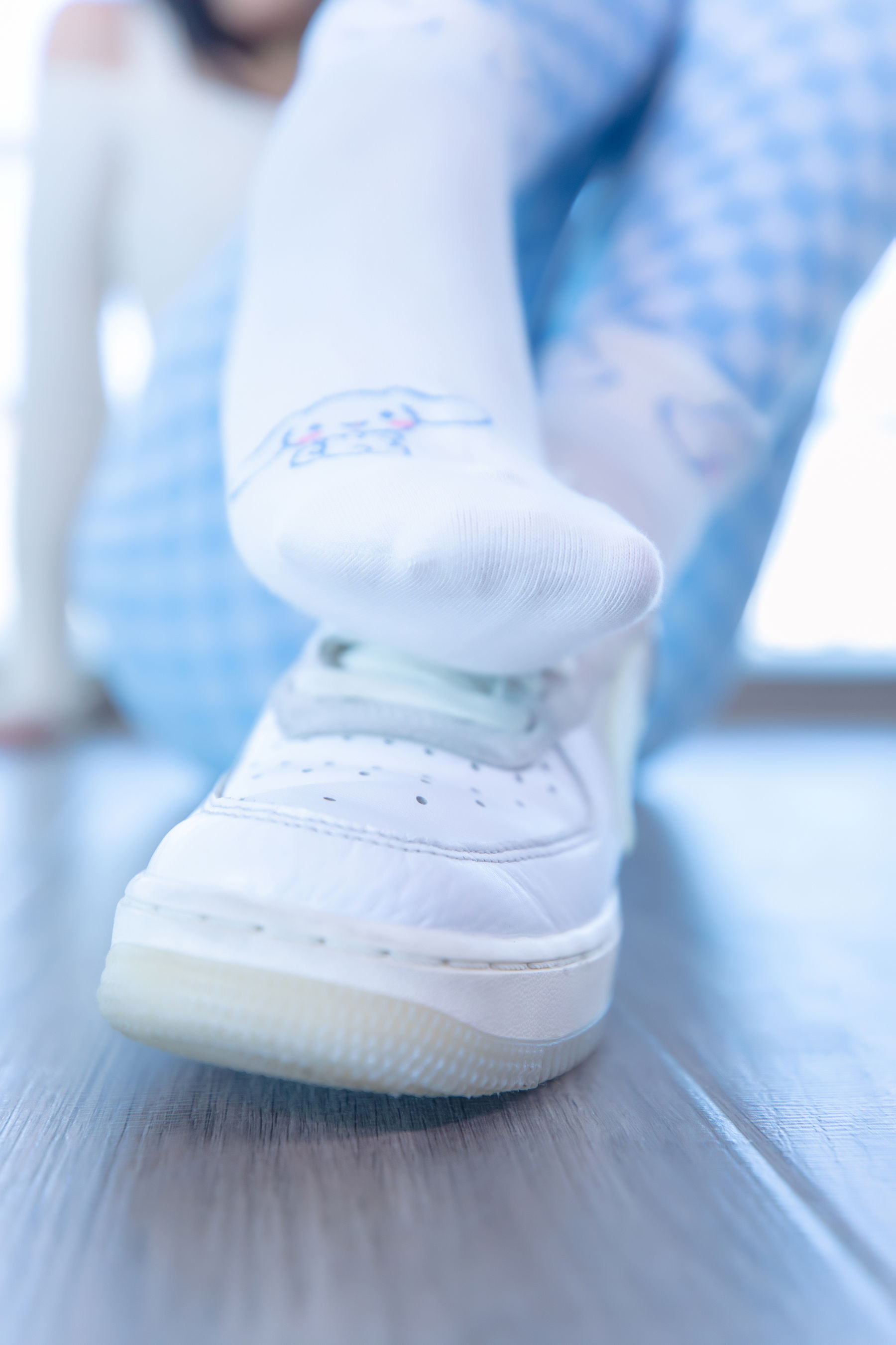 [福利COS] 萝莉神楽板真冬 - 蓝白格（75P）