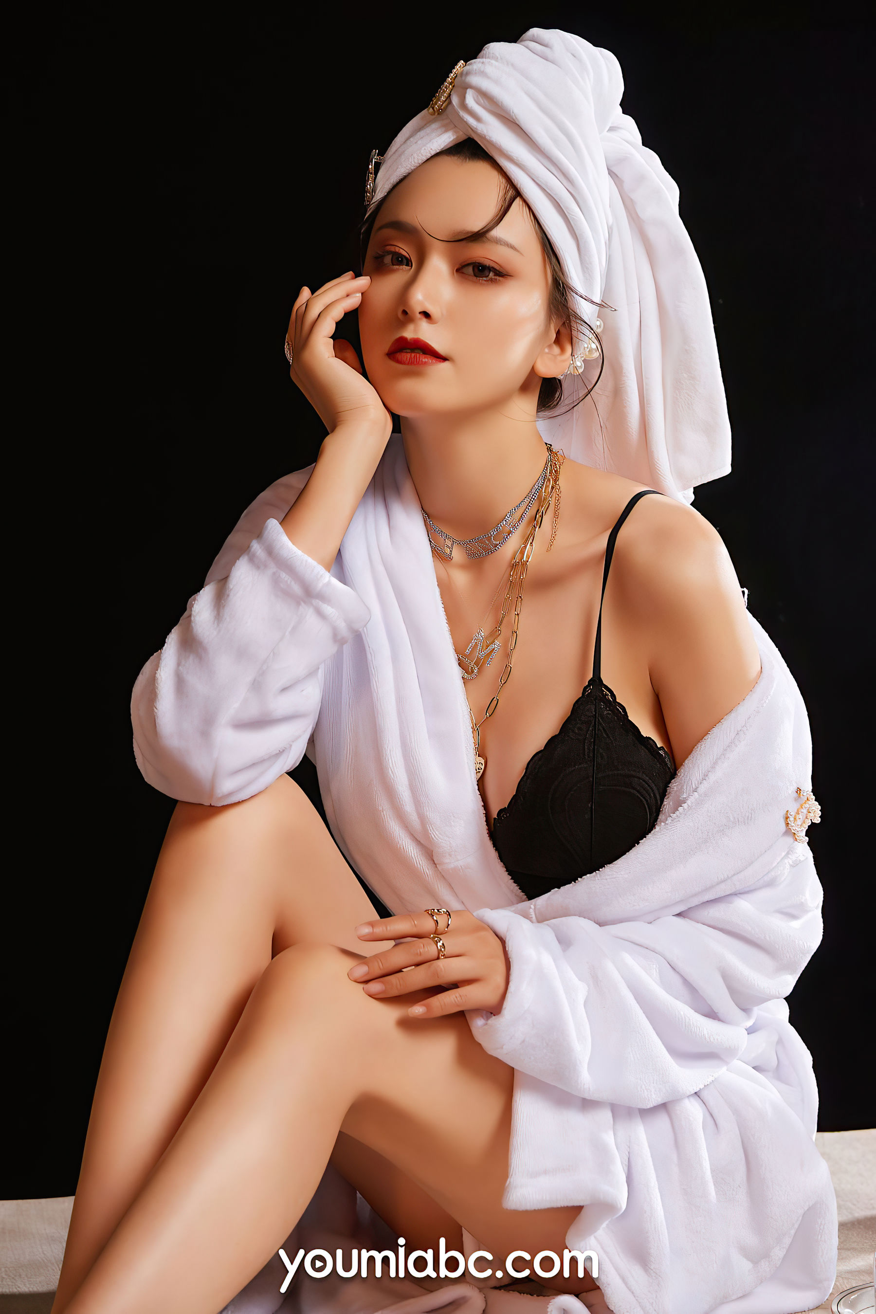 [尤蜜YouMiabc]  林夕 穿普拉达的女王（32P）