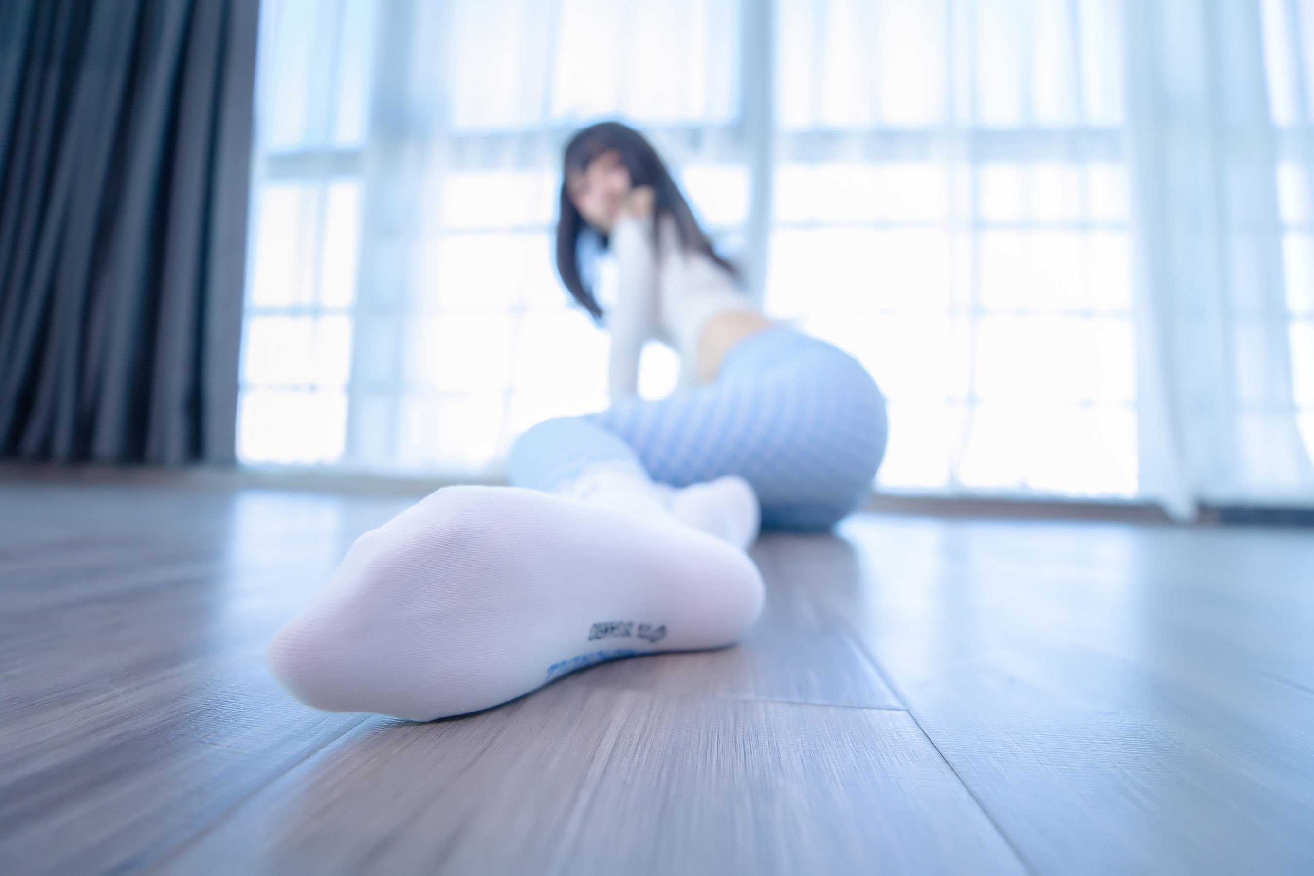 [福利COS] 萝莉神楽板真冬 - 蓝白格（75P）