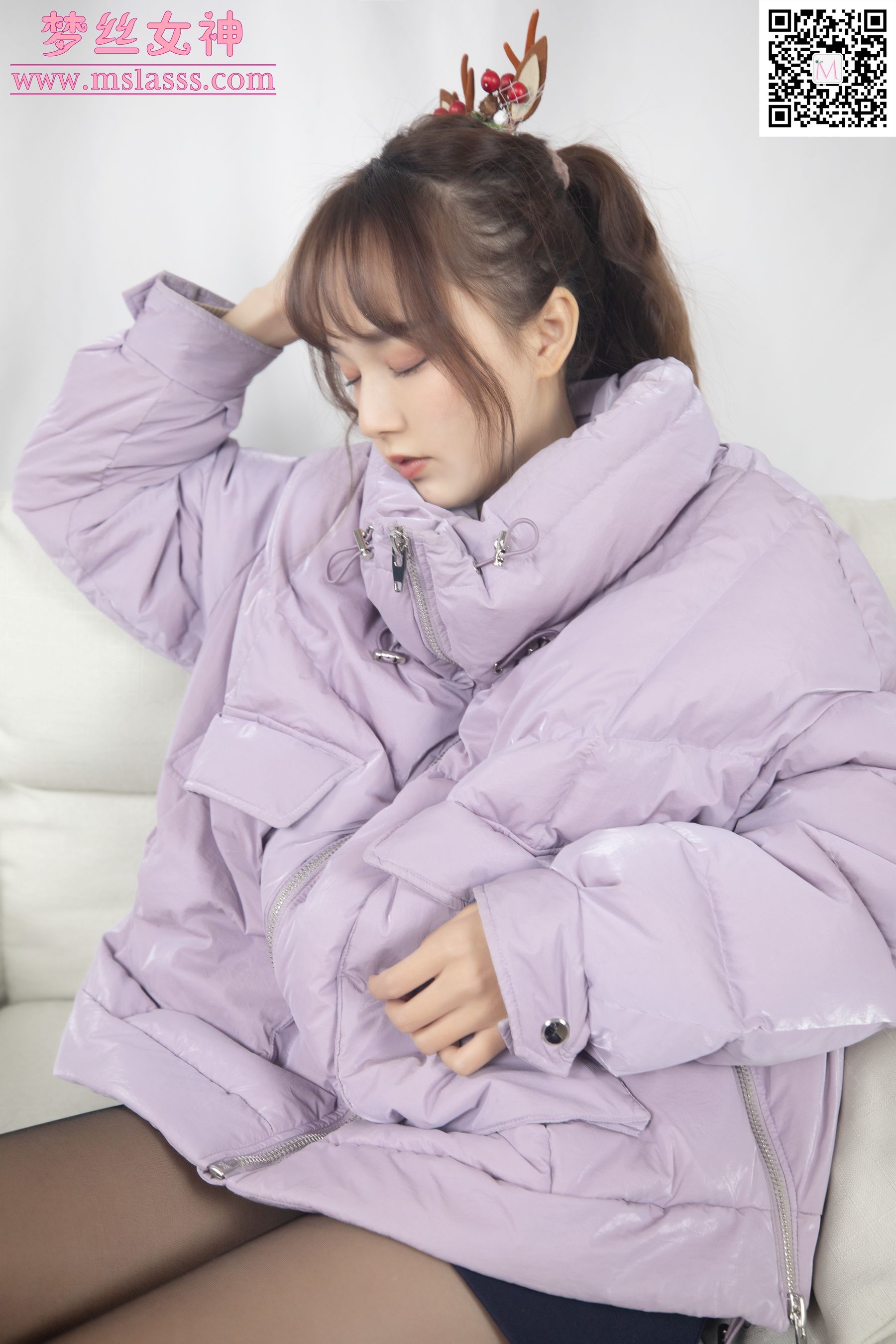 [梦丝女神MSLASS]  玥玥 黑丝迷人（57P）