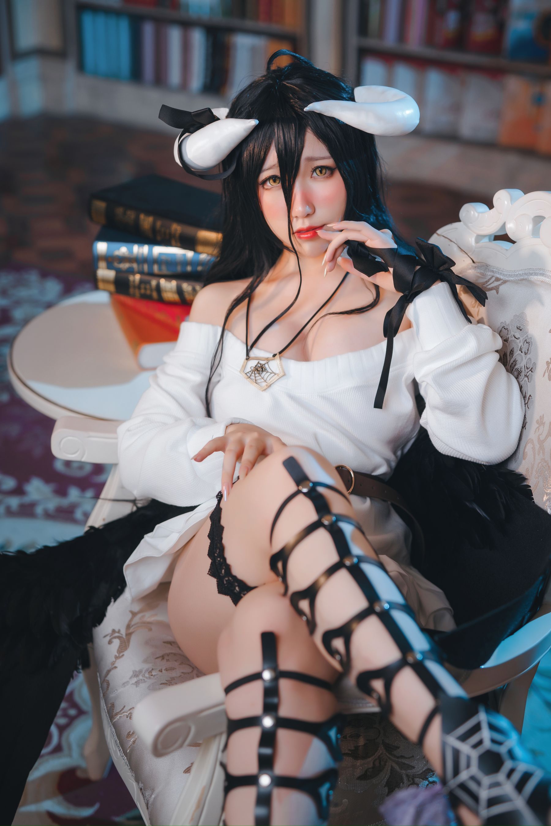 [网红COSER写真] 芋圆侑子SJ_ - 雅儿贝德私服（20P）