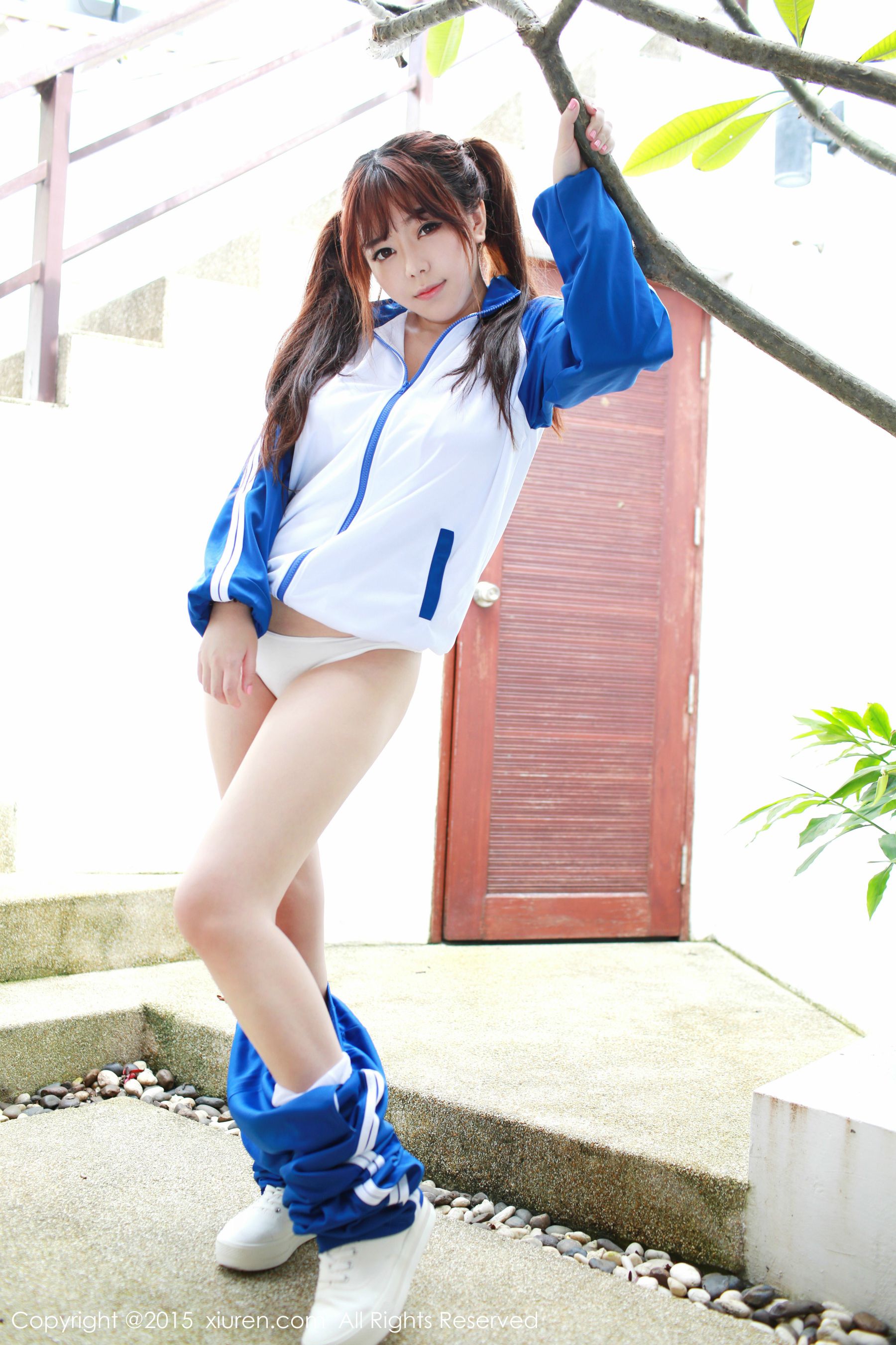 刘飞儿Faye《校服诱惑+比基尼》 [秀人网XiuRen] No.430（50P）