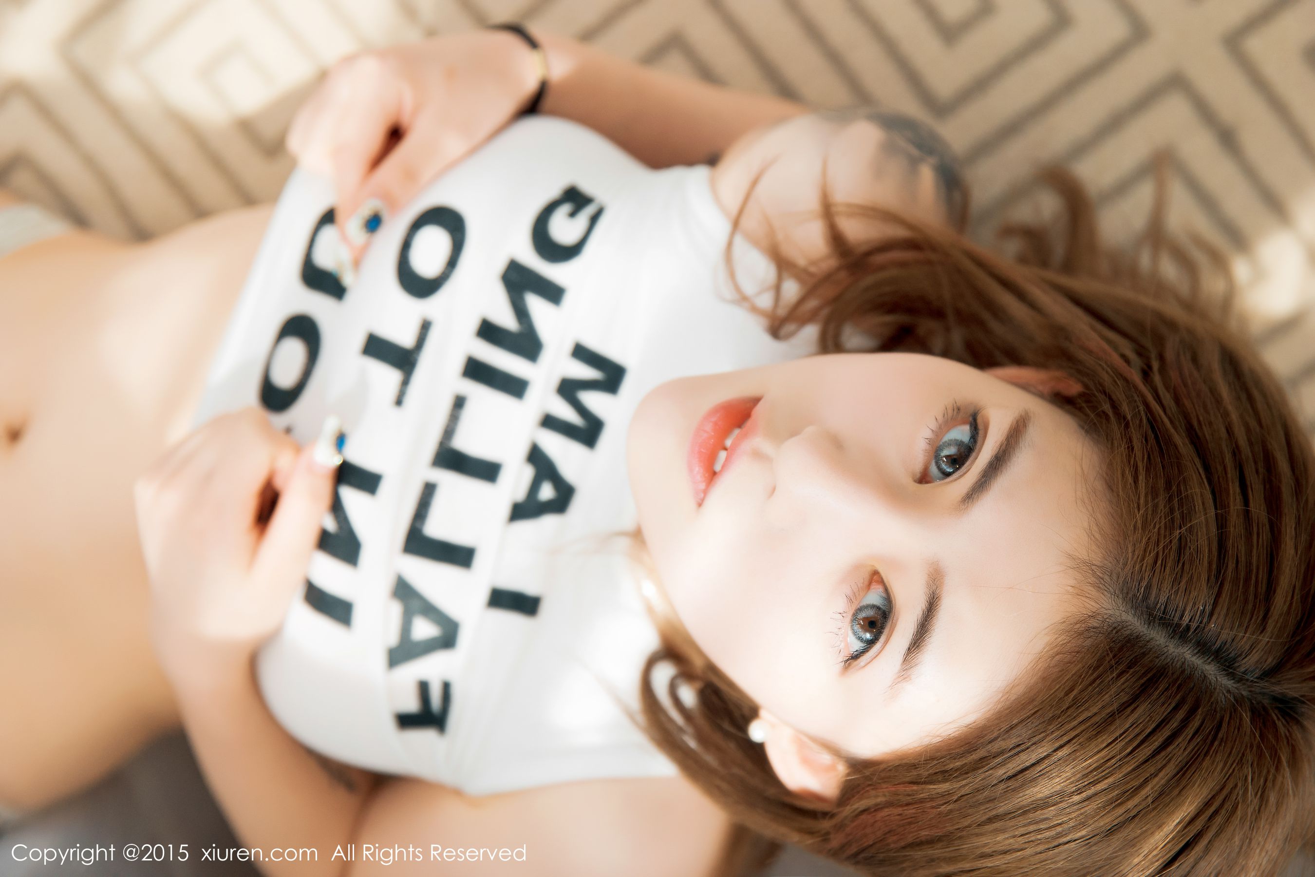 新人模特@CherryBlessU 的私房写真片 [秀人网XiuRen] No.384（50P）