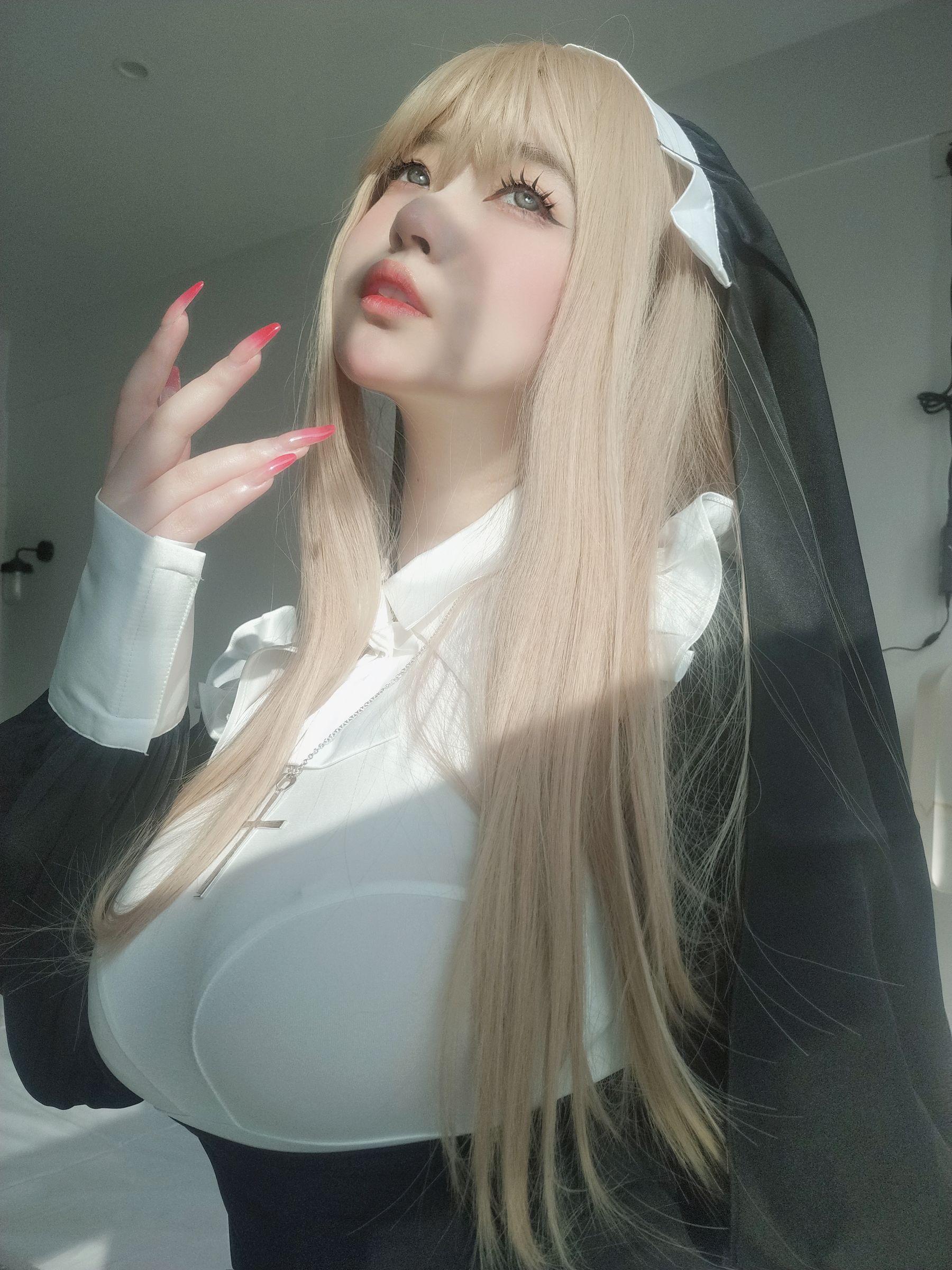 [福利COS] 女主K - 修女（80P）