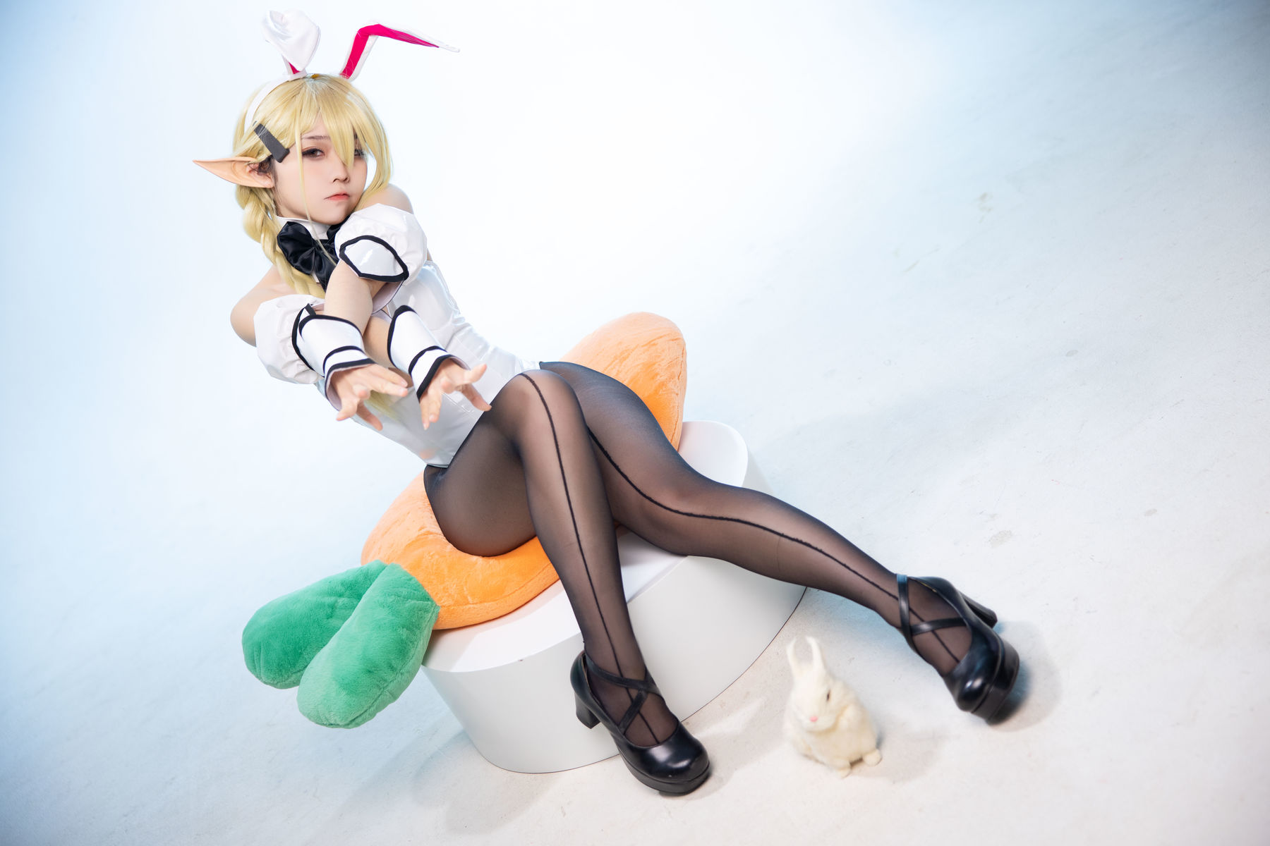 动漫博主G44不会受伤 - 水兰儿兔女郎（31P）