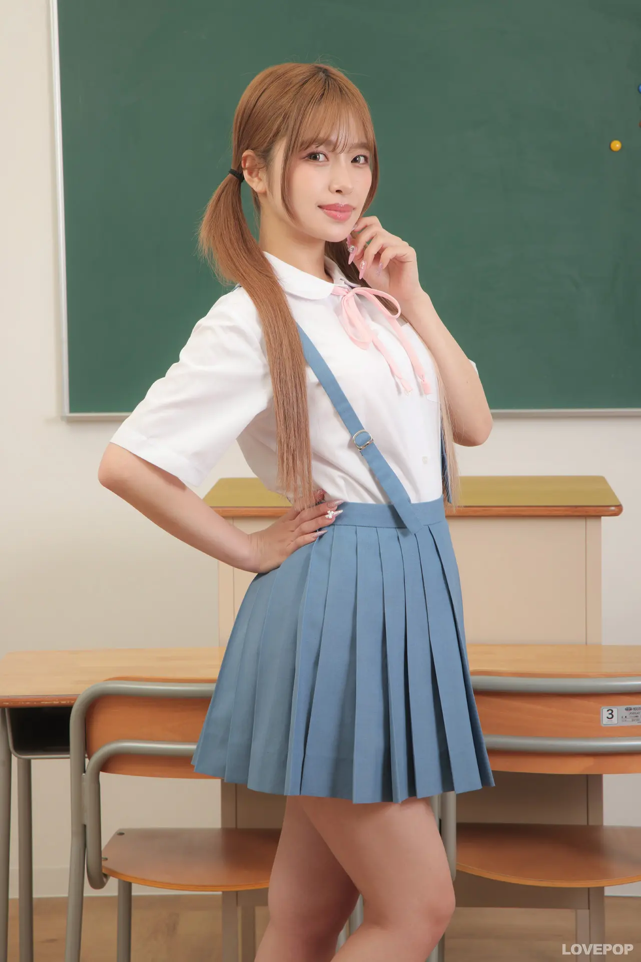 【LOVEPOP】椿りか 制服吊りスカート写真视频帧第1张图片预览