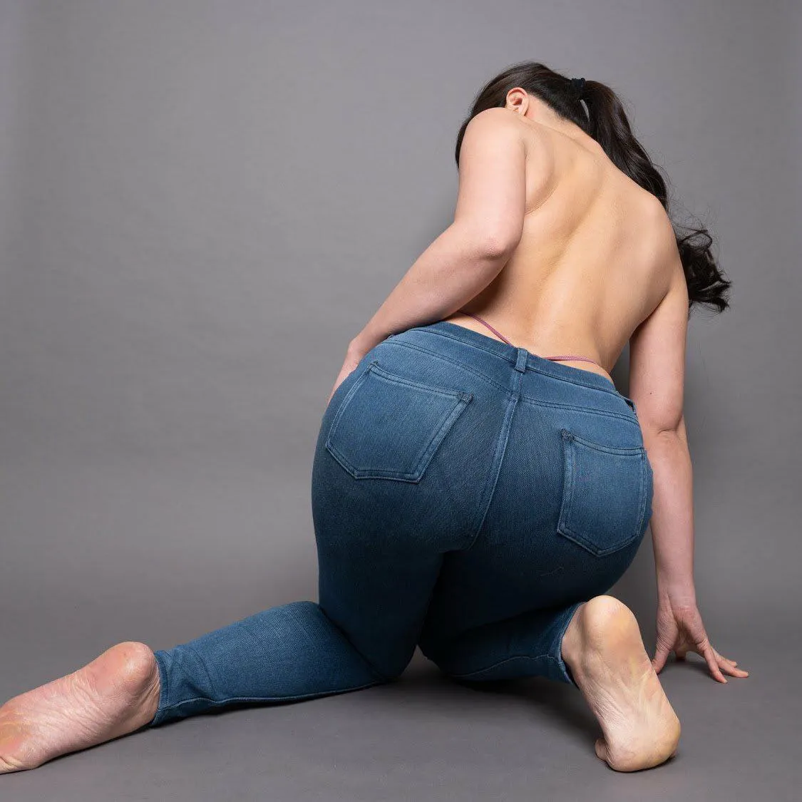 【美图图鉴】美臀图鉴 第7期（50P）-爱变色