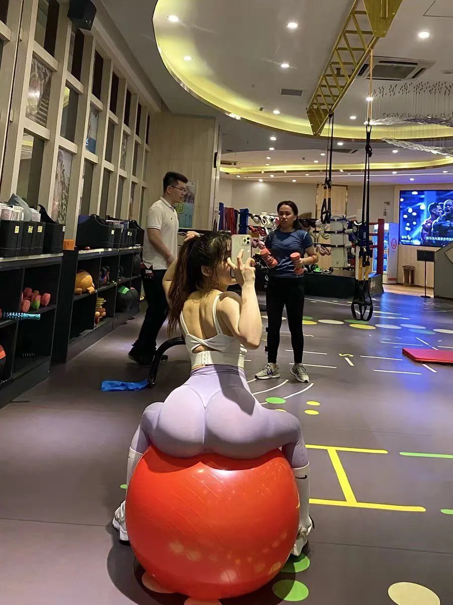 【美图图鉴】美臀图鉴 第50期（50P）