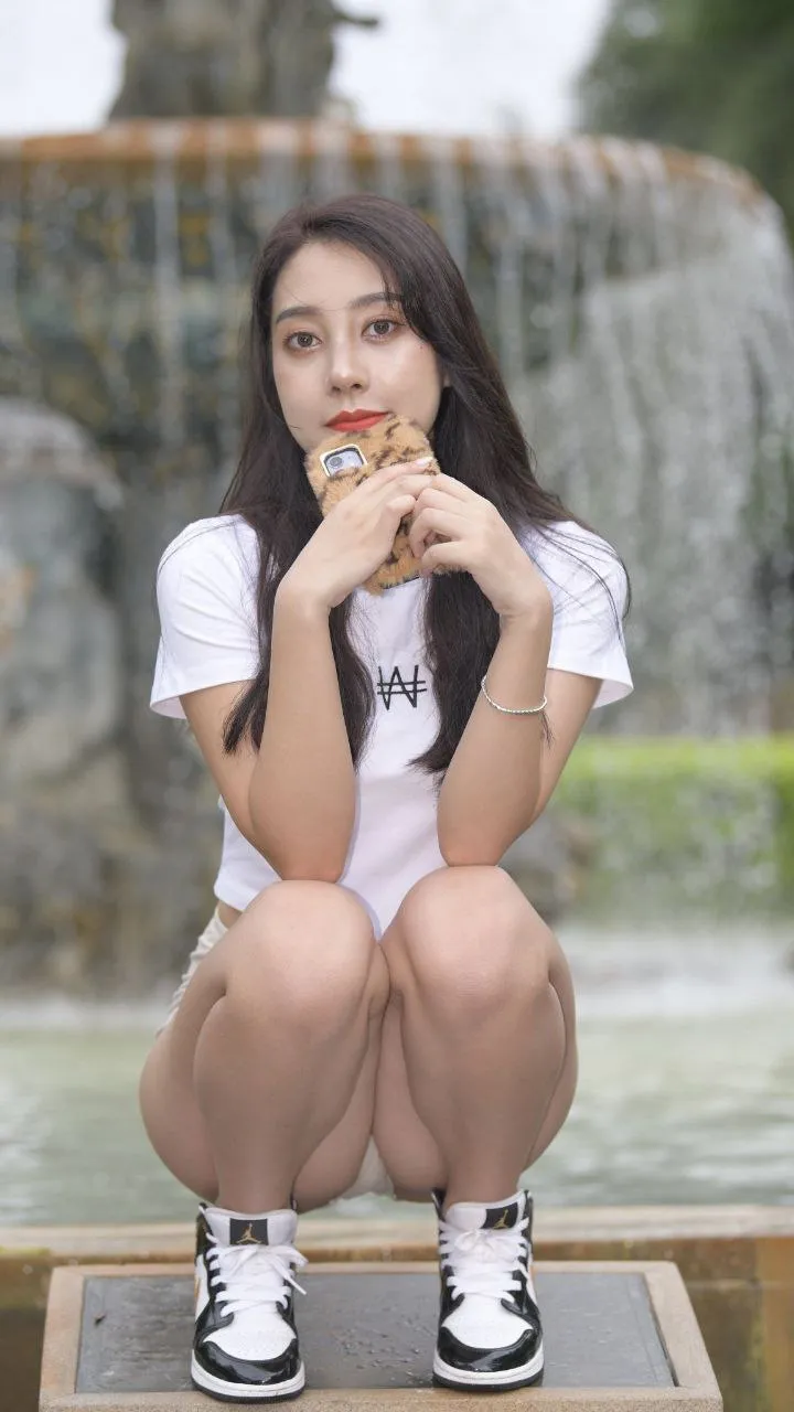 【美图图鉴】美臀图鉴 第51期（50P）-爱变色