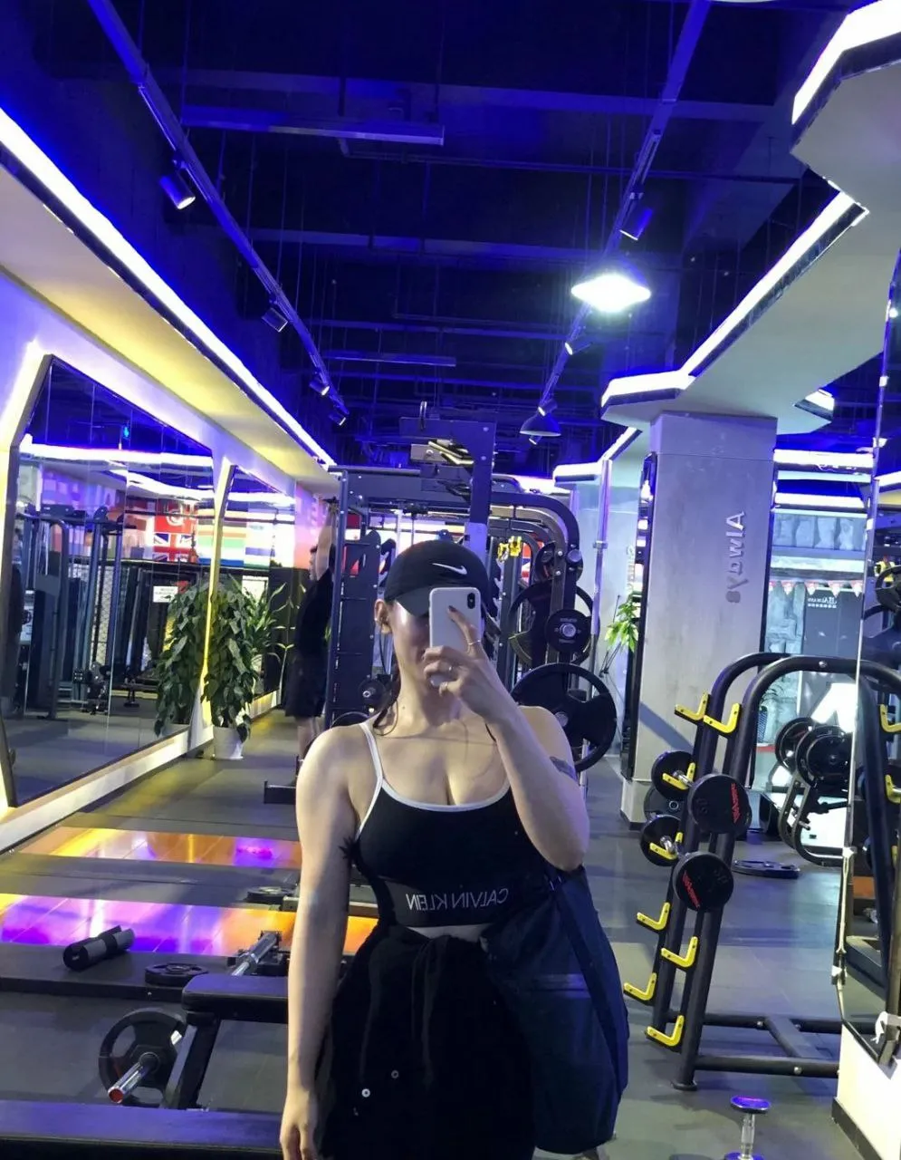 【美图图鉴】美胸图鉴 第1期（50P）