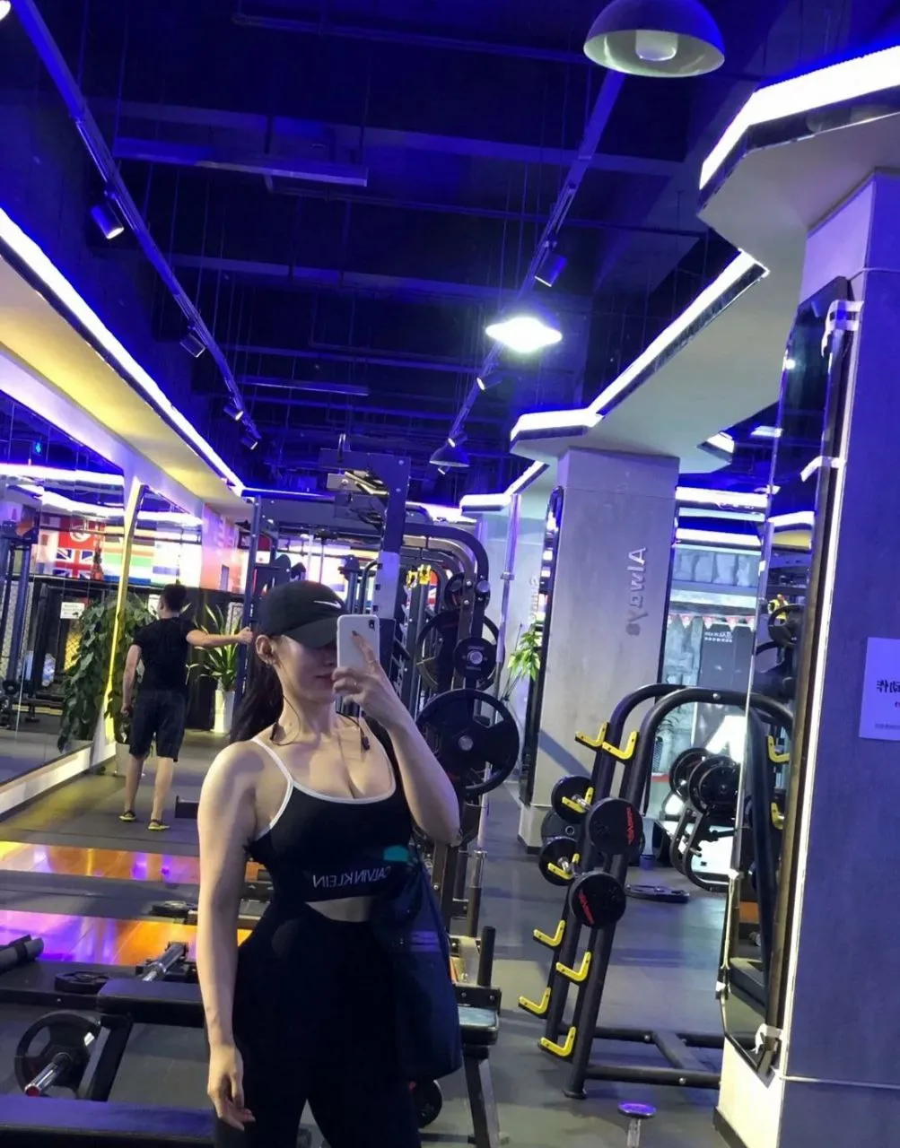 【美图图鉴】美胸图鉴 第1期（50P）