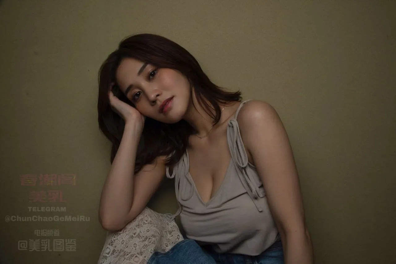 【美图图鉴】美胸图鉴 第33期（50P）