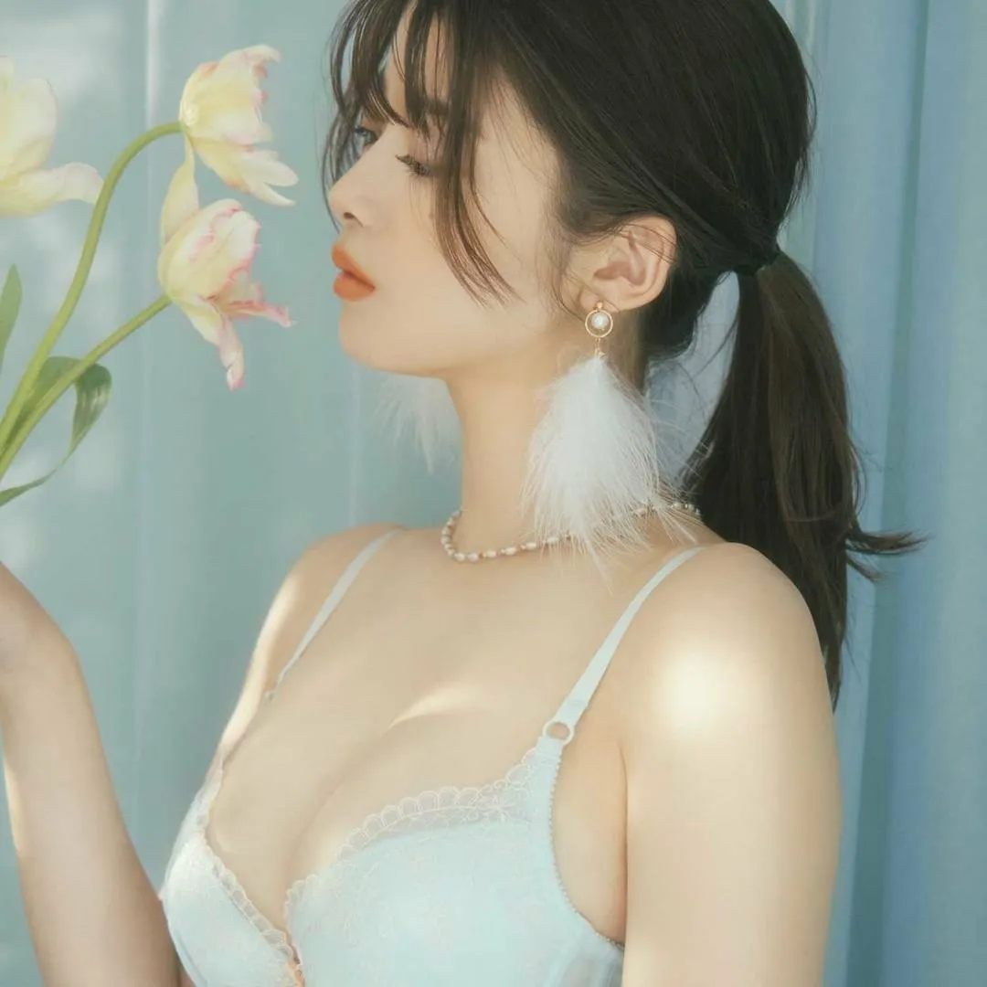 【美图图鉴】美胸图鉴 第46期（50P）