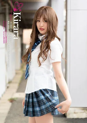 制コレ2020　ファイナリストグラビア　64P②