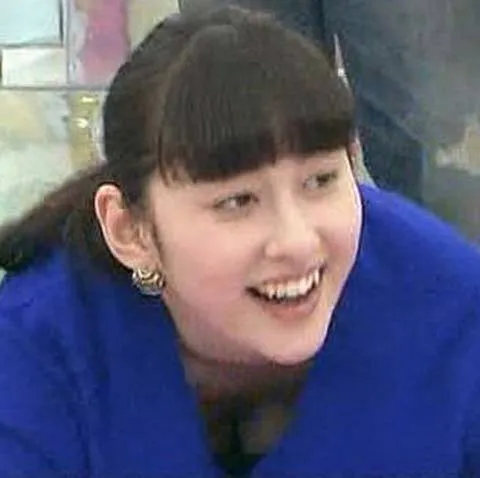 早見あかり　グラビアと谷間画像　22P