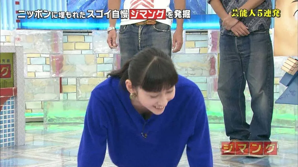 早見あかり　グラビアと谷間画像　22P