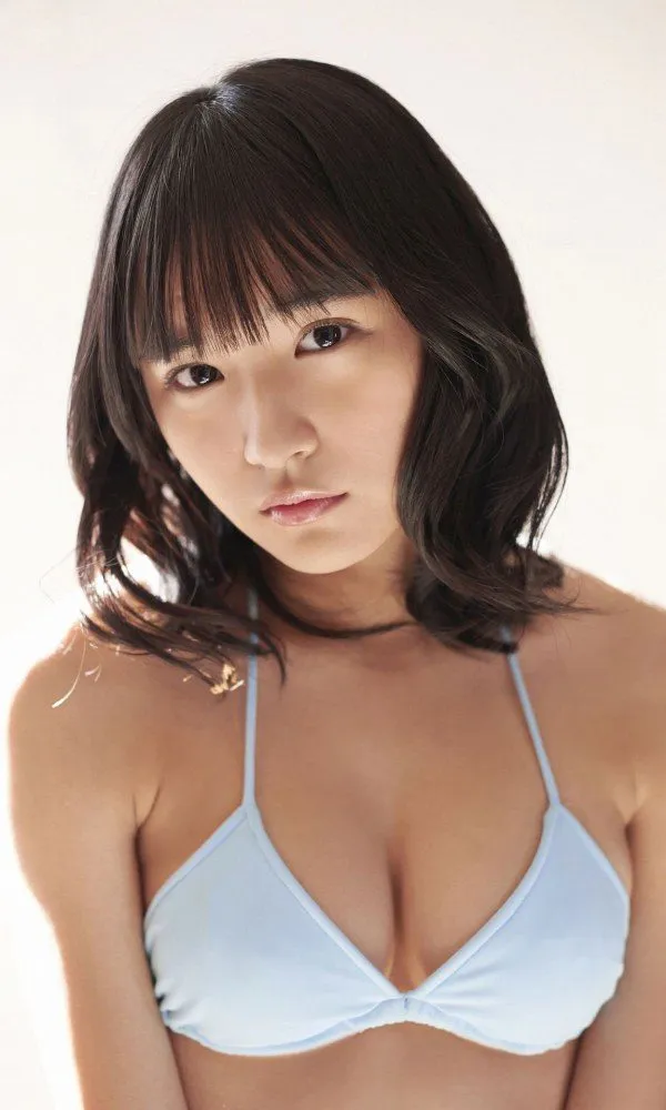 浅川梨奈　グラビア泳装写真　58P③